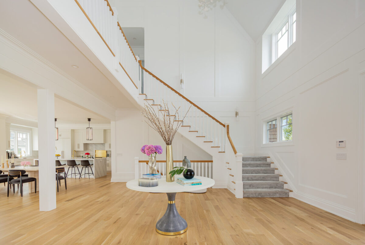 Foyer & Stairs - Main Level