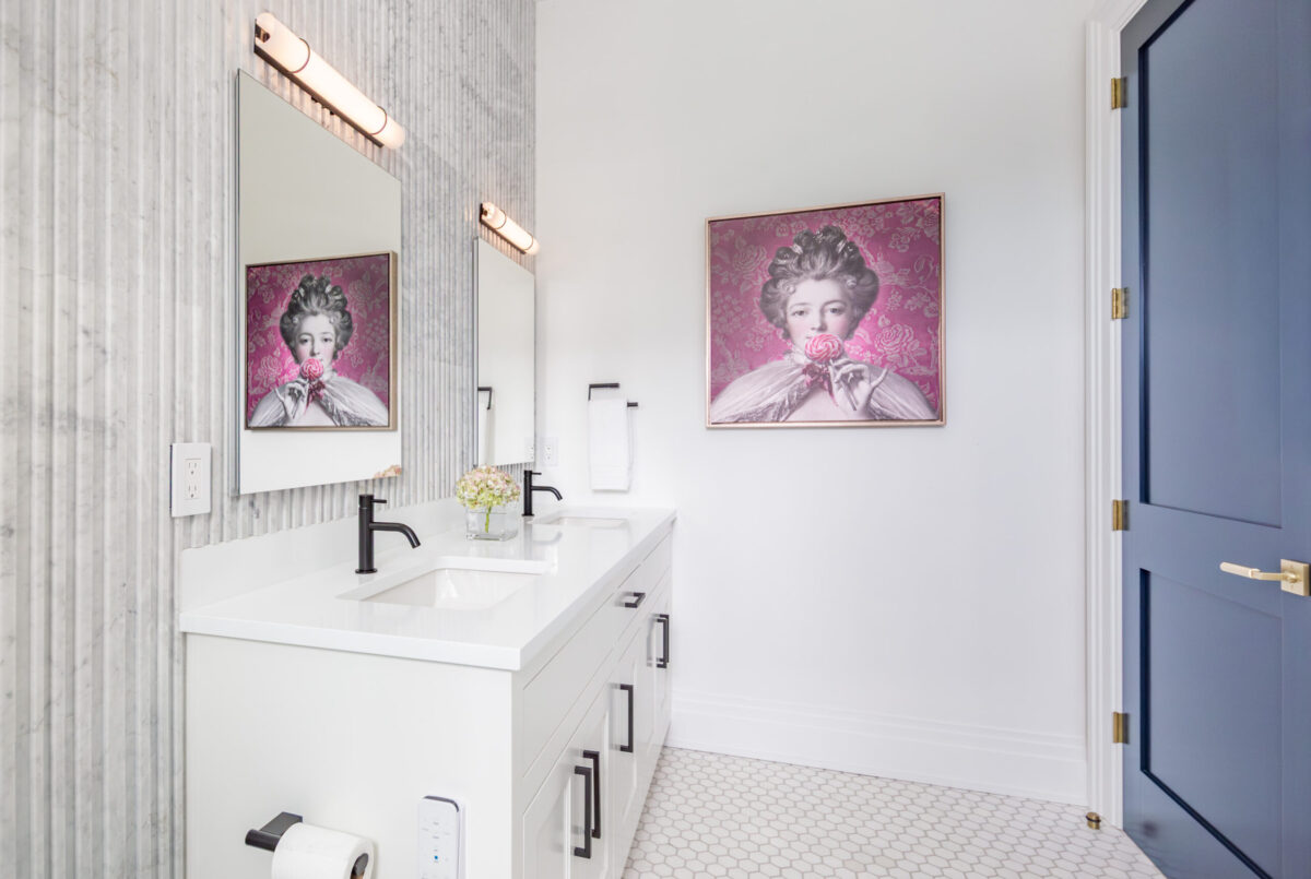 Junior Primary Suite Bathroom Vanity - Main Level