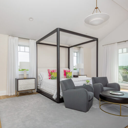 Primary Suite With Bed, Lounge & Balcony - Upper Level